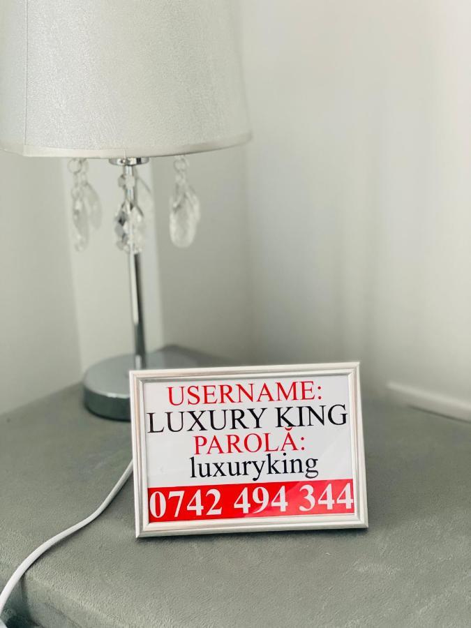 Luxury King Apartment Câmpulung Moldovenesc Exterior foto